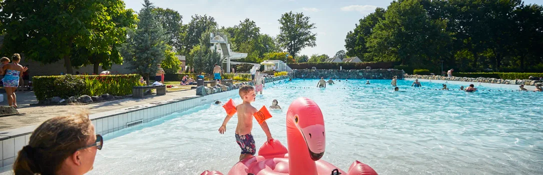 Außen-Wellenbad im Recreatiepark de Leistert