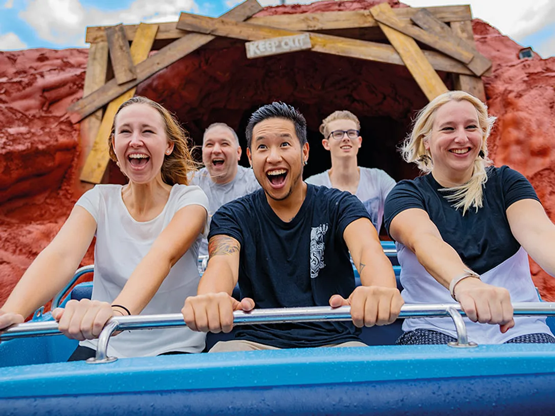 Achterbahn Area 51 Top Secret im Movie Park